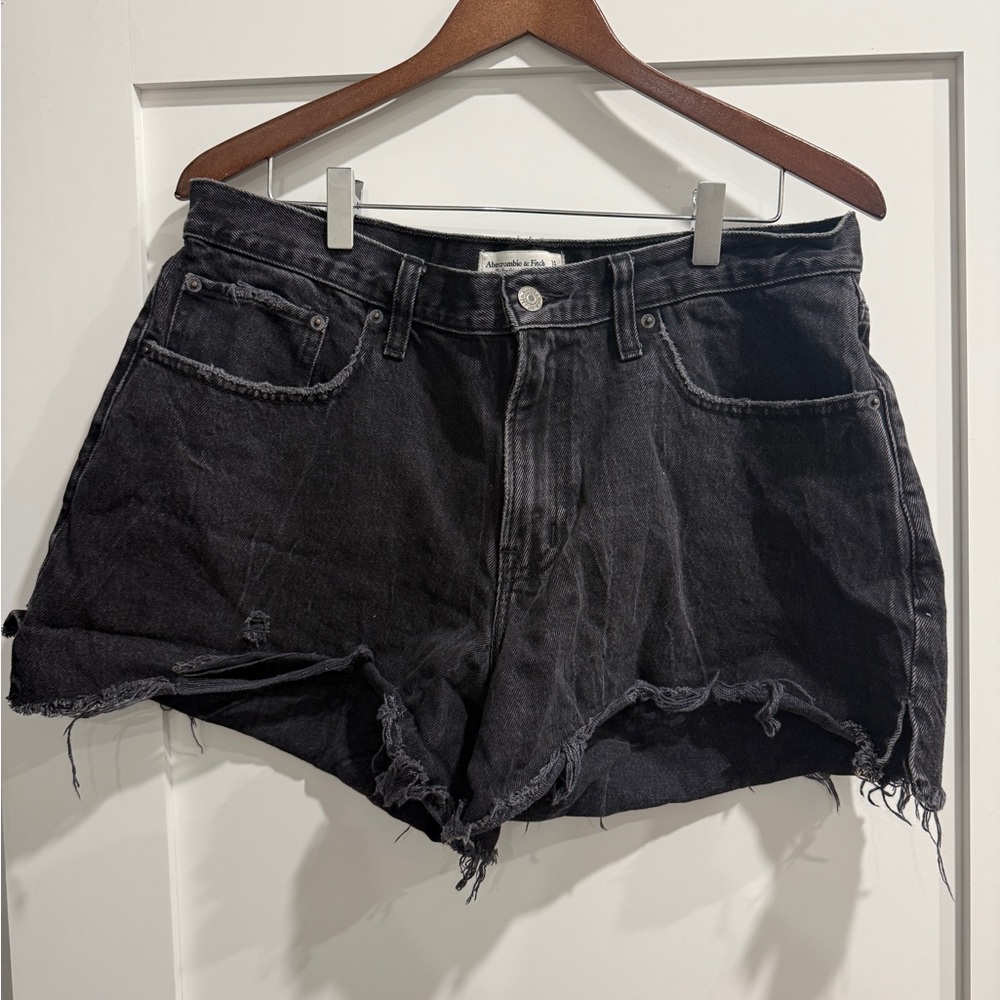Abercrombie & Fitch Curve Love Boyfriend Short Mid Rise Black Jean Shorts